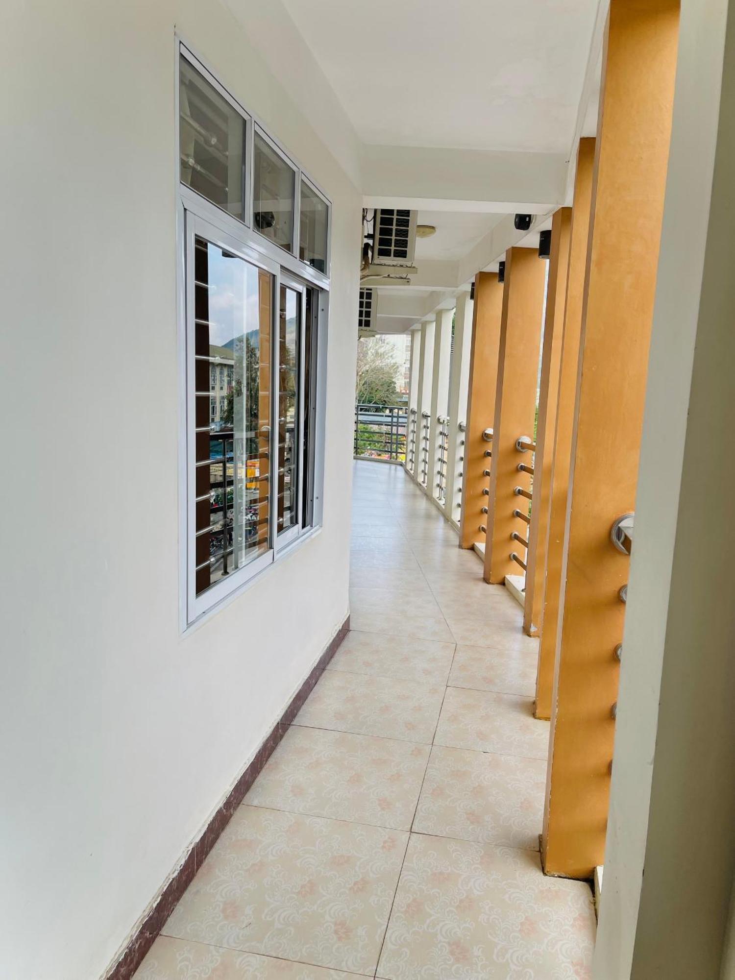 Thai Thinh Hotel Dong Van  Zewnętrze zdjęcie
