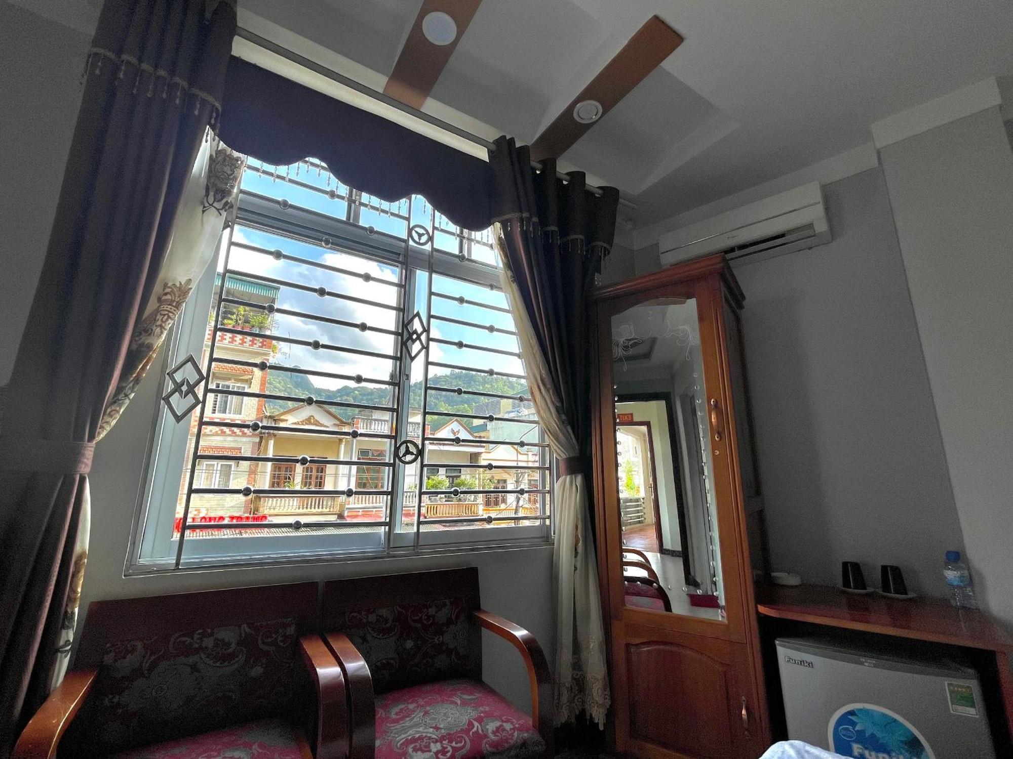 Thai Thinh Hotel Dong Van  Zewnętrze zdjęcie
